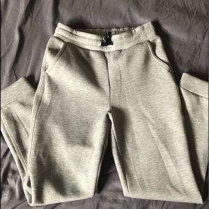 GREY SWEATPANTS